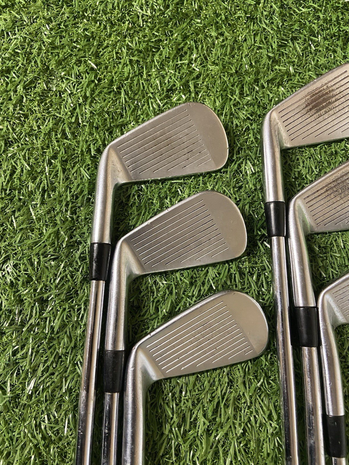 TITLEIST 714 MB IRONS 4-9 IRON DYNAMIC GOLD AMT S300 STIFF FLEX