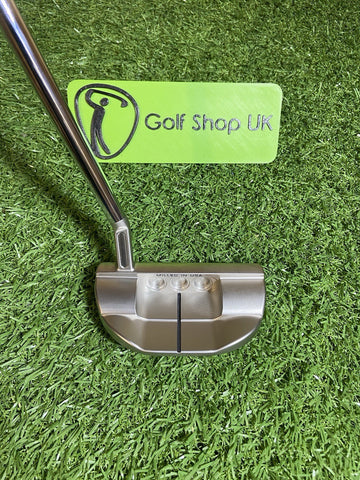 SCOTTY CAMERON SUPER SELECT FASTBACK 1.5 PUTTER 33”