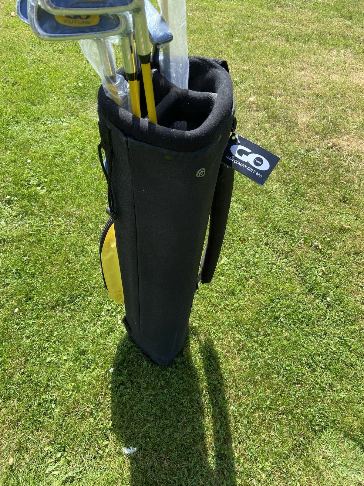 GO FUTURE CLASSIC JUNIOR GOLF SET KIDS BRAND NEW