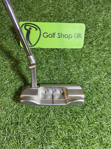 SCOTTY CAMERON SUPER SELECT NEWPORT + PUTTER 34”