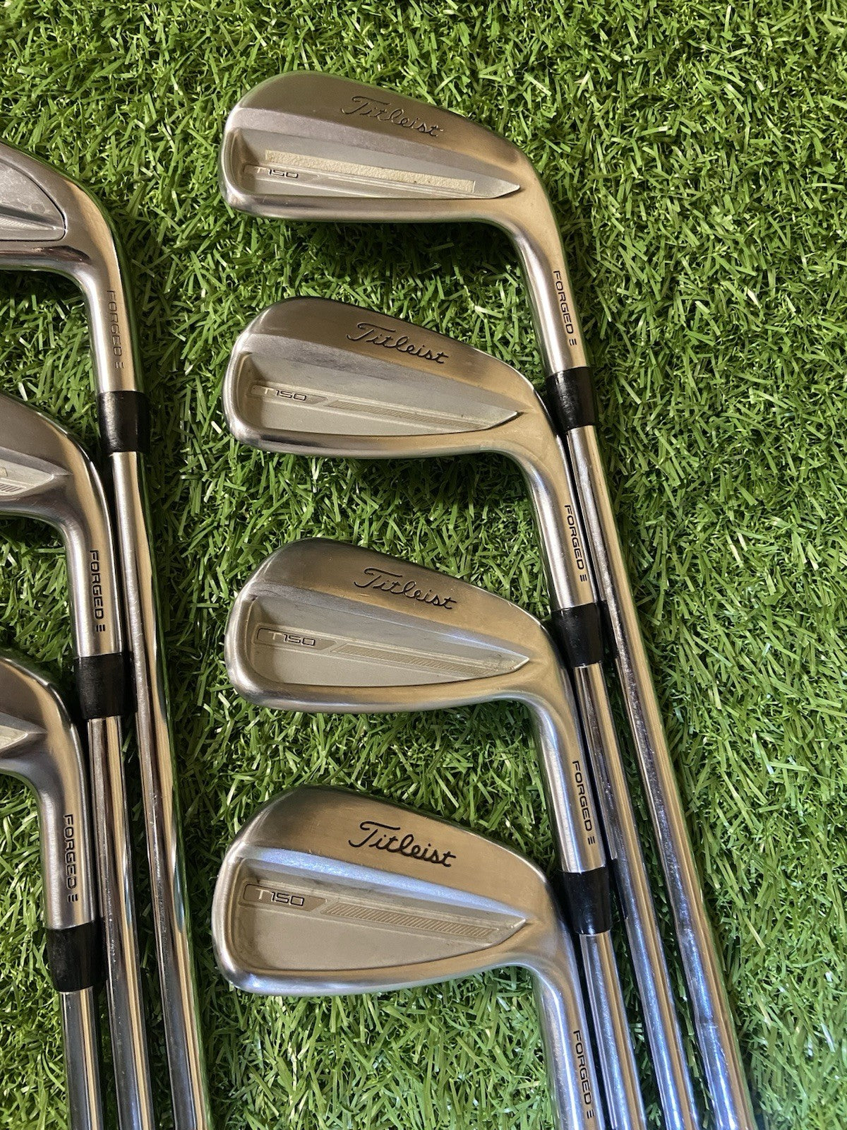 TITLEIST T150 T200 IRONS 4-PW KBS TOUR V 110 STIFF FLEX