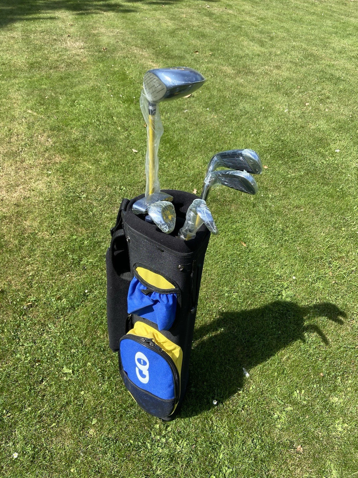 GO FUTURE CLASSIC JUNIOR GOLF SET KIDS BRAND NEW