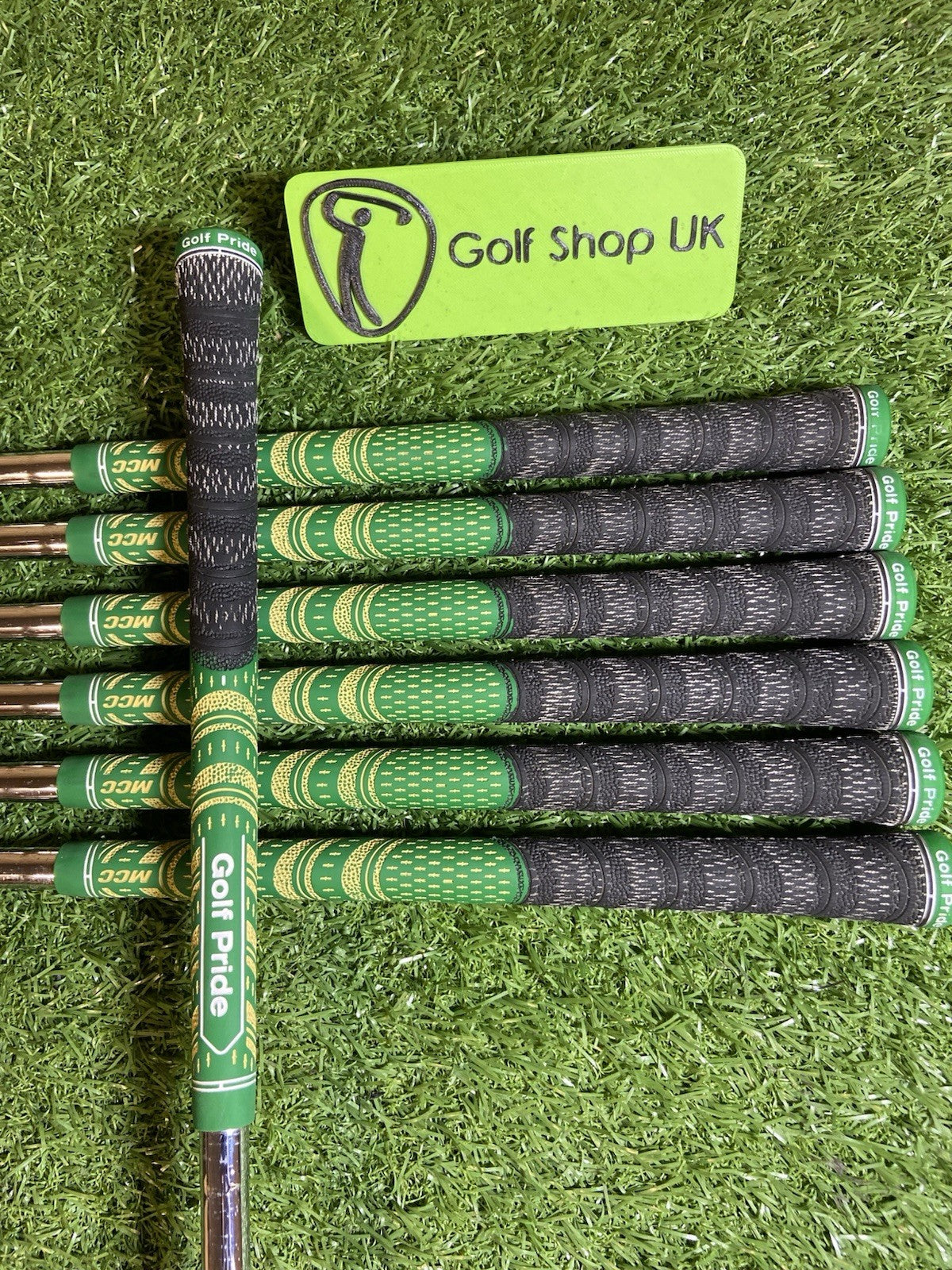 TAYLORMADE RSI TP IRONS 4-PW DYNAMIC GOLD R300 REGULAR FLEX